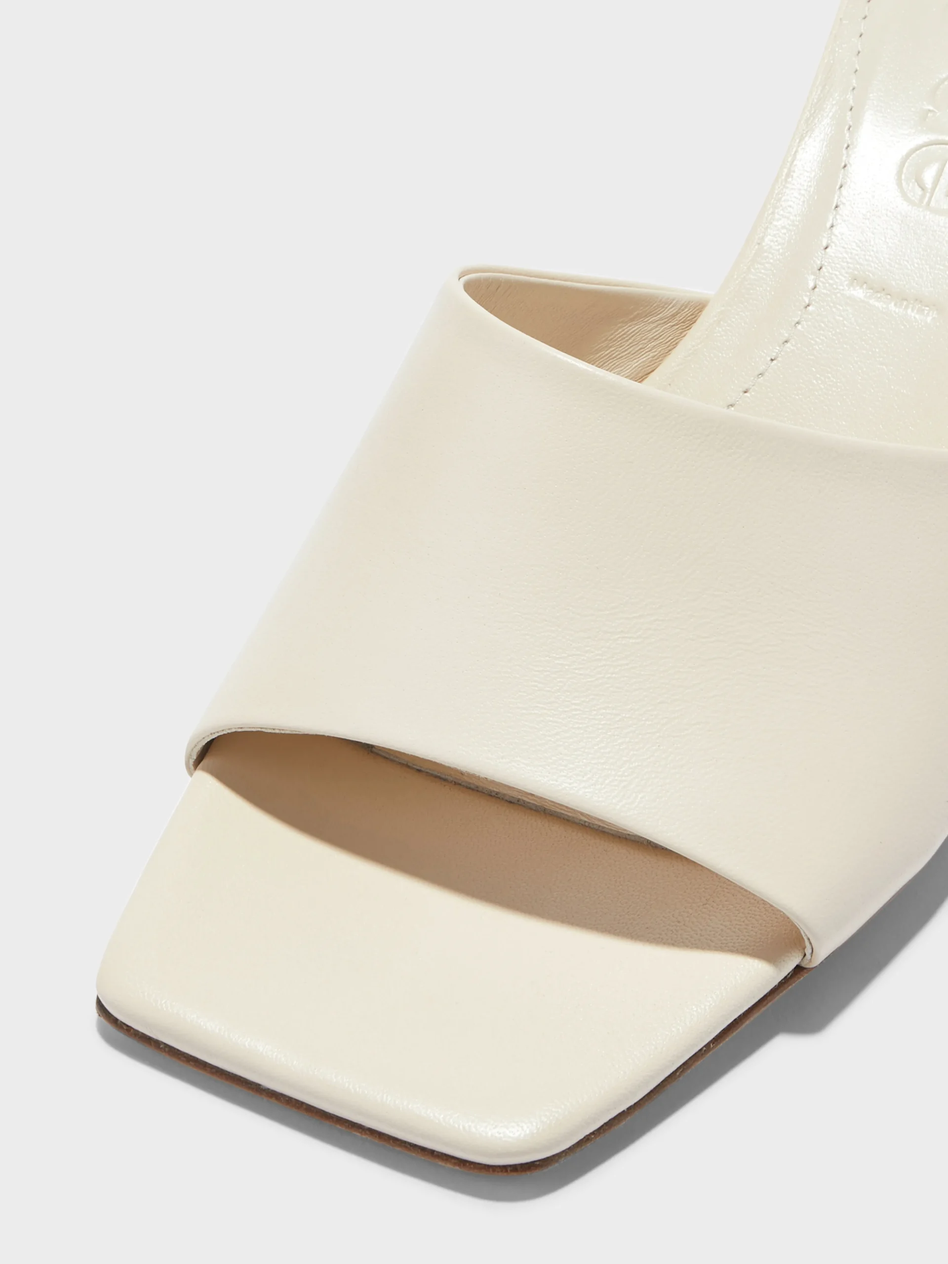 Ale Leather Mules