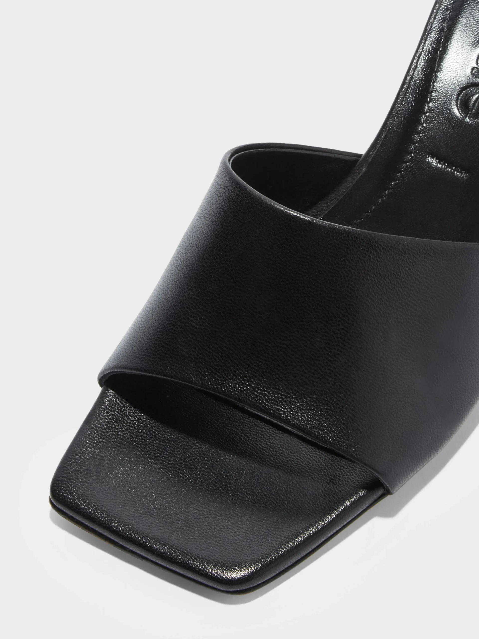 Ale Leather Mules