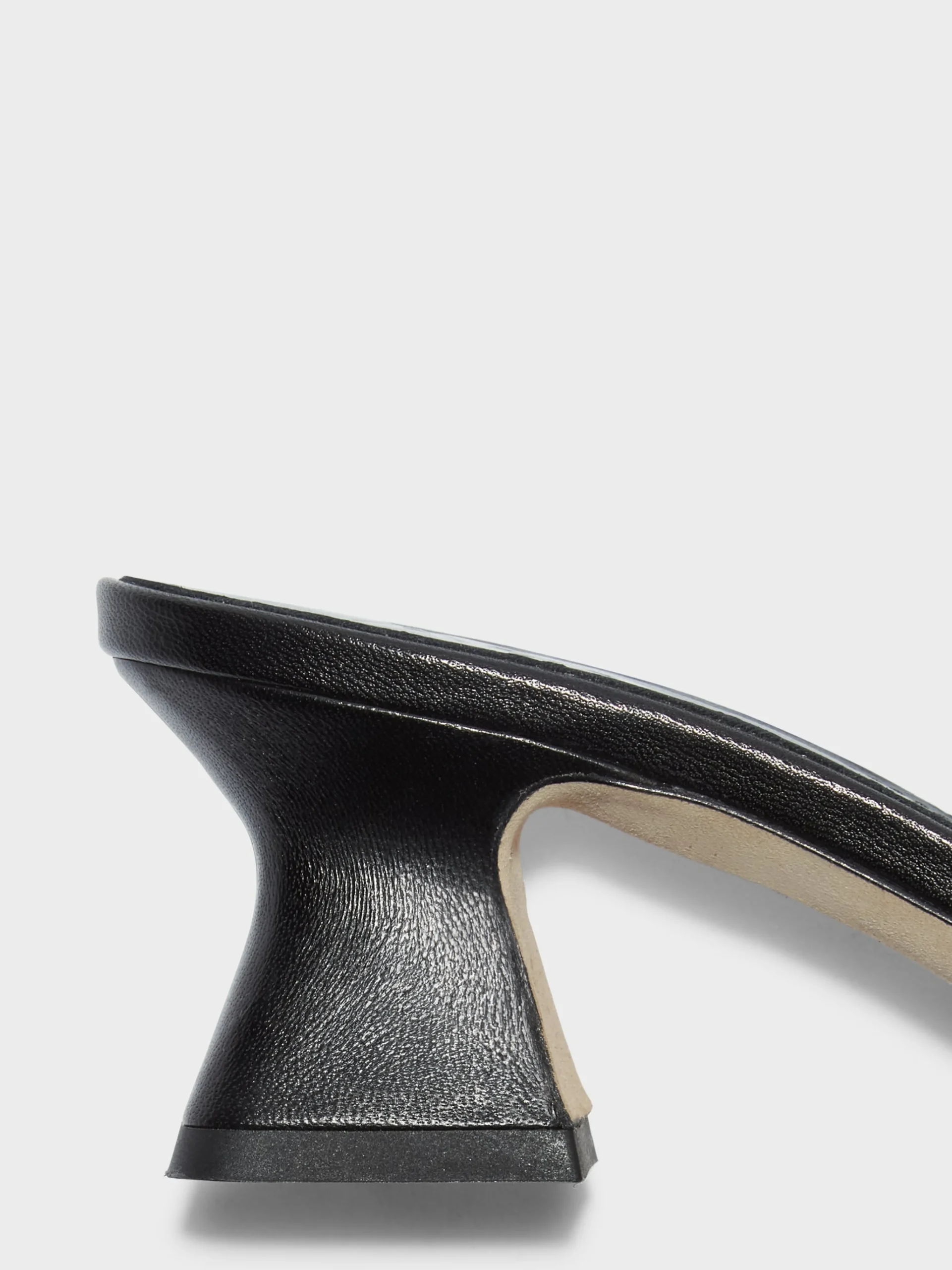 Ale Leather Mules