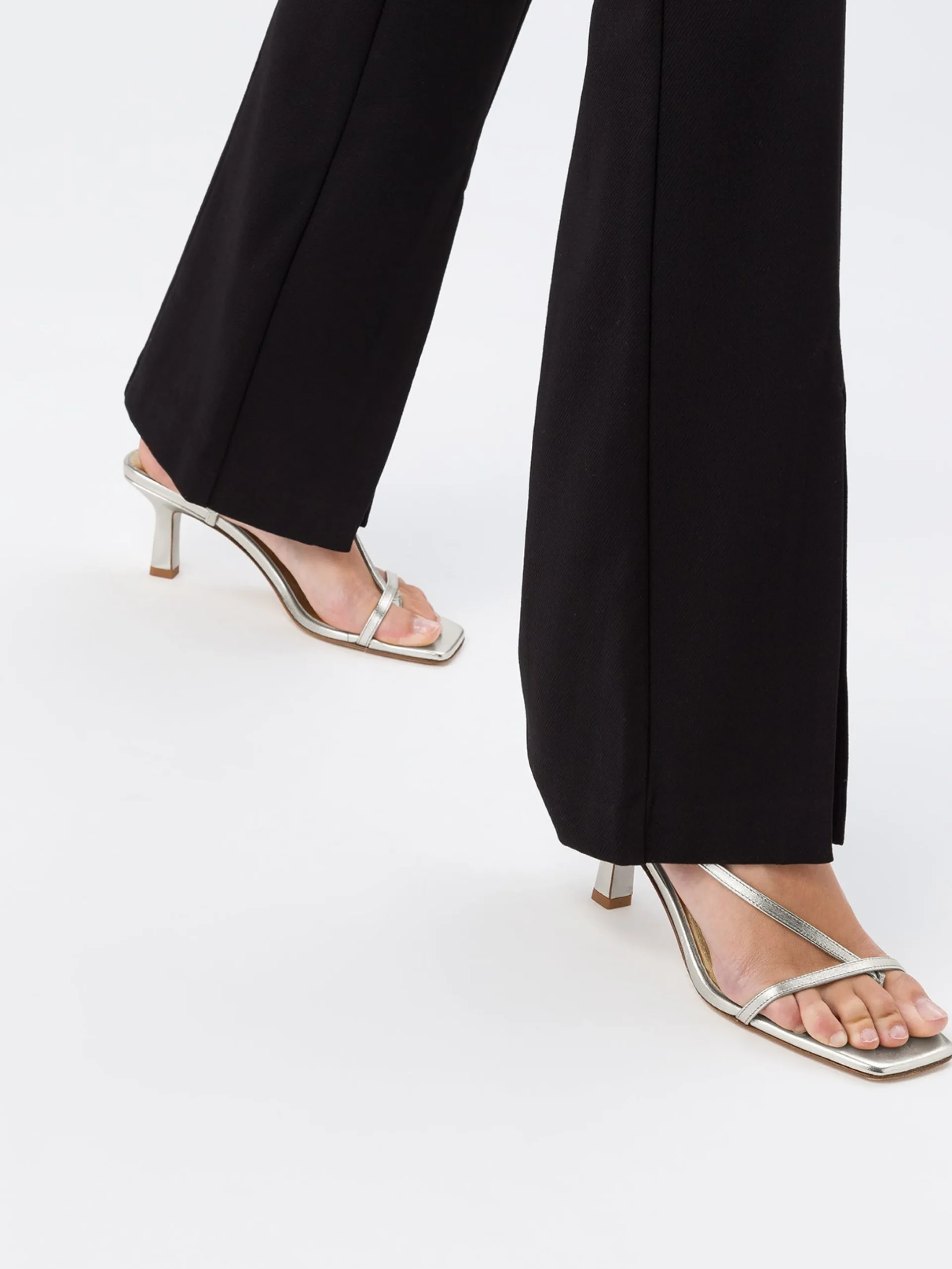 Elise Leather Toe-Post Sandals