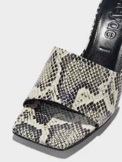 Jeanie Leather Sandals