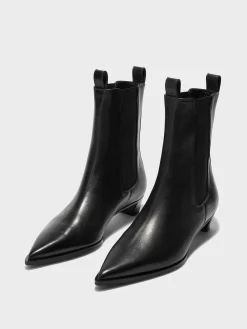 Kiki Leather Chelsea Boots