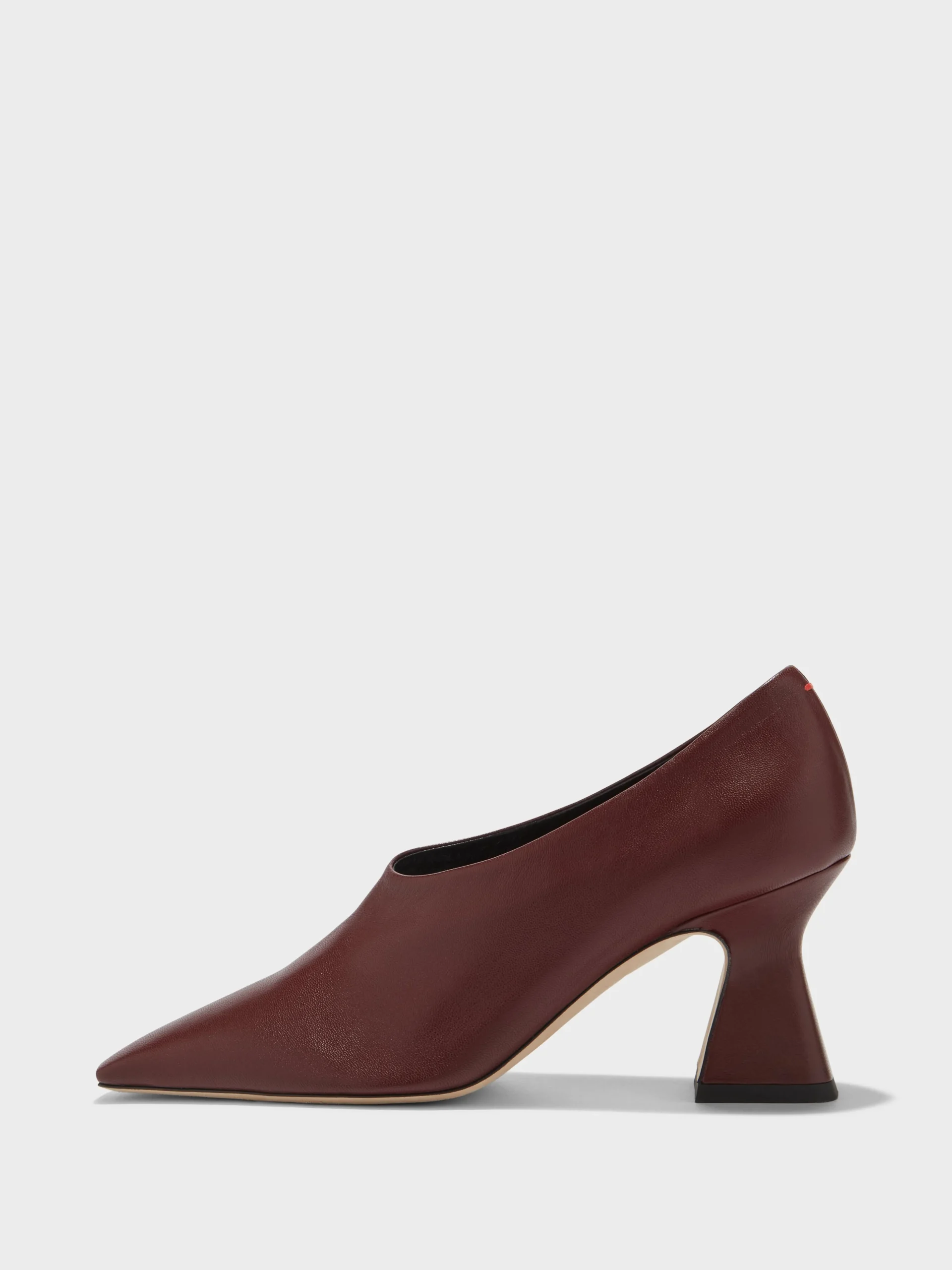 Nova Leather Pointed Pumps