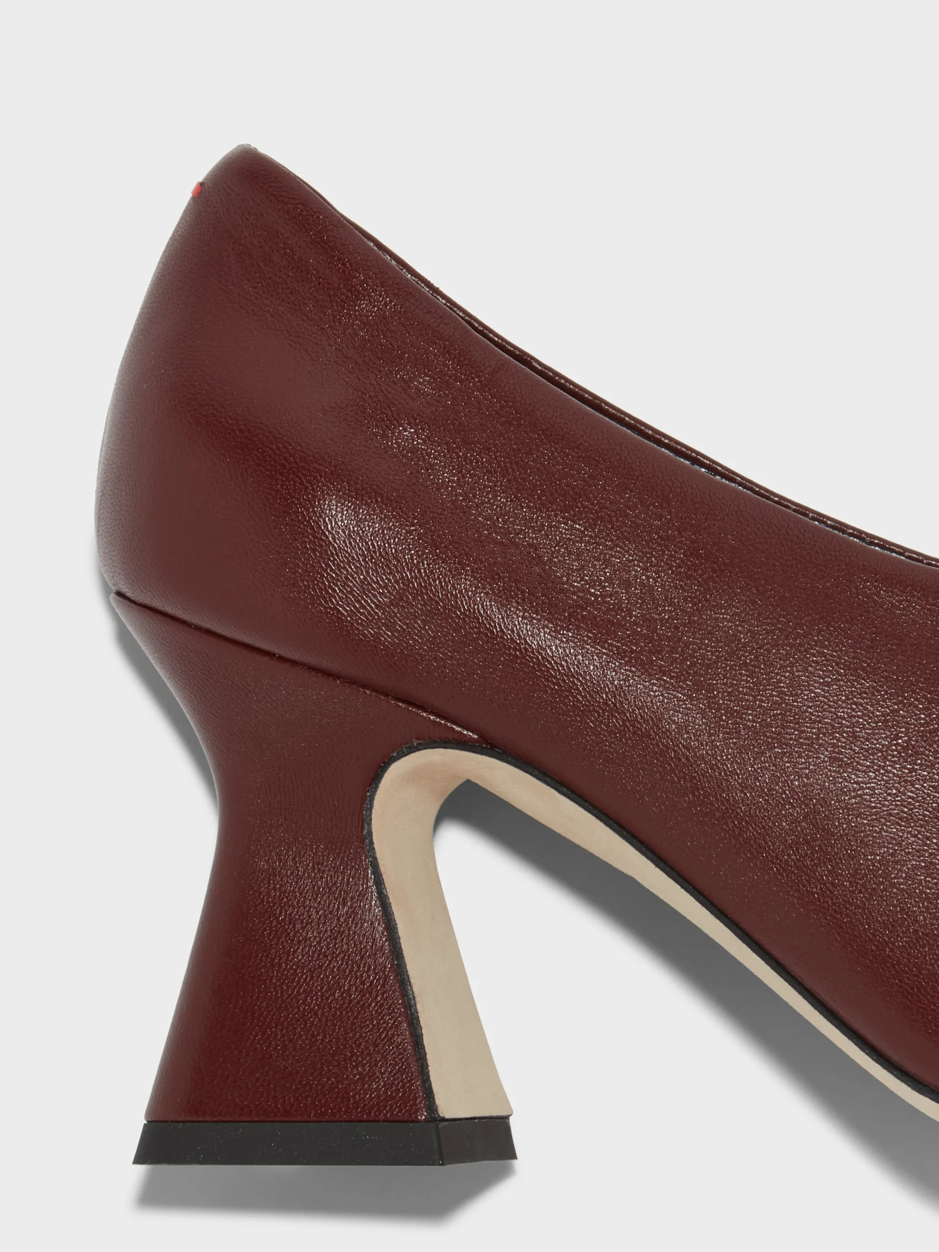 Nova Leather Pointed Pumps